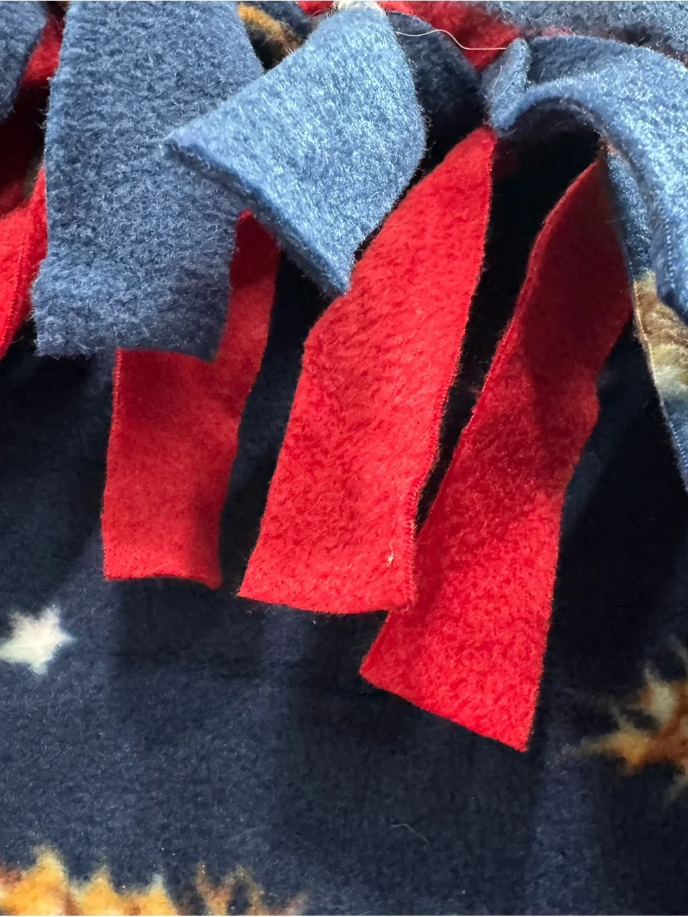 Festive Holiday Village Fleece Throw Blanket - Classic Red & Navy